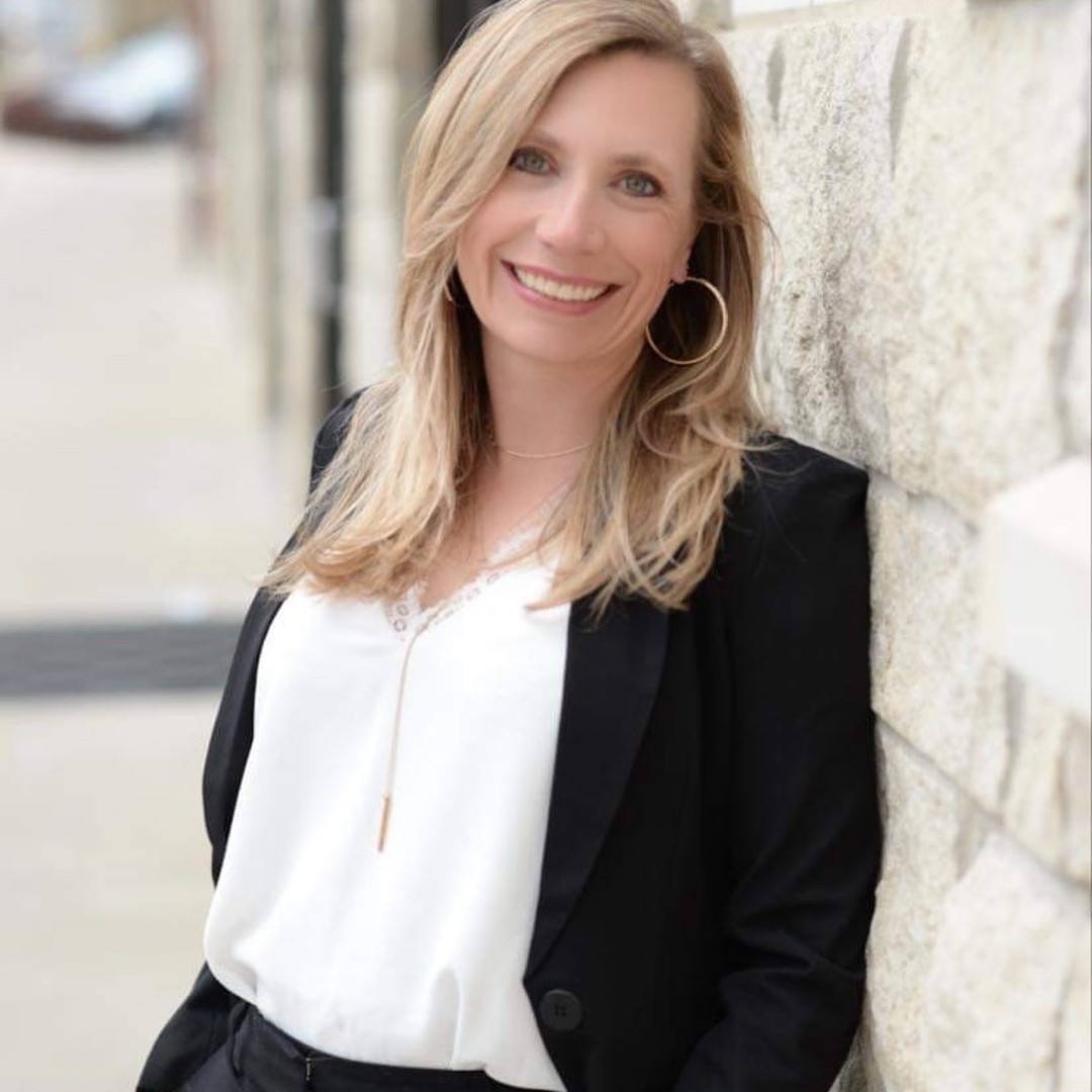 Photo of Dr. Carrie Mugridge 